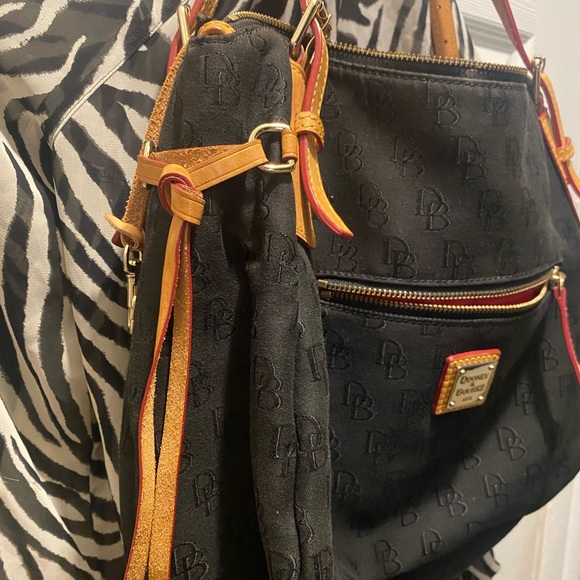 Purse - Picture 2 of 5